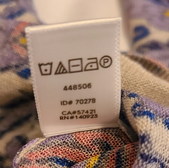 (1429) The Loft Woman's Long Sleeve Blouse, Small Design: Paisley Multi Color - Picture 13 of 14